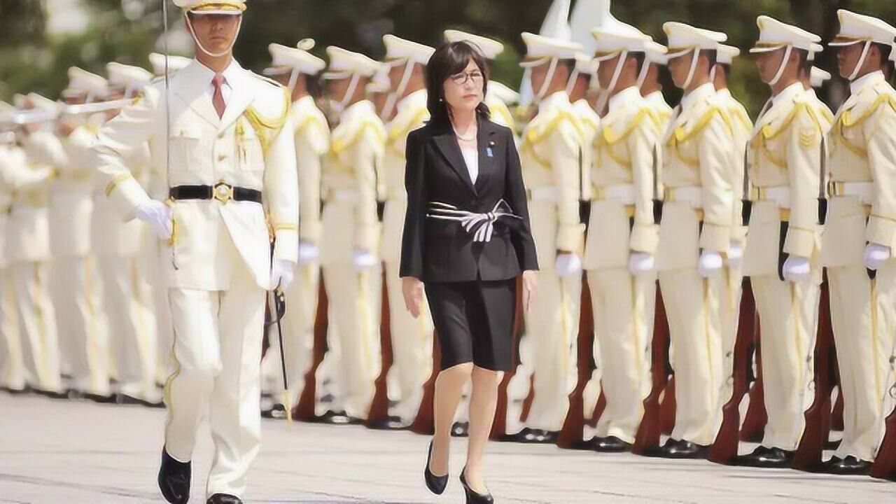 中国女兵加入仪仗队完美身材配高跟皮鞋颜值世界第一