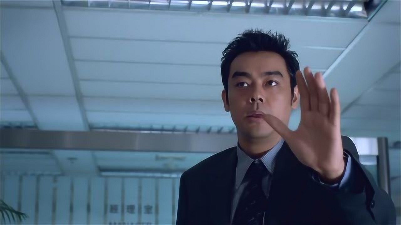 刘青云作为谈判专家跟劫匪谈话,没想劫匪无意中自报家门_腾讯视频