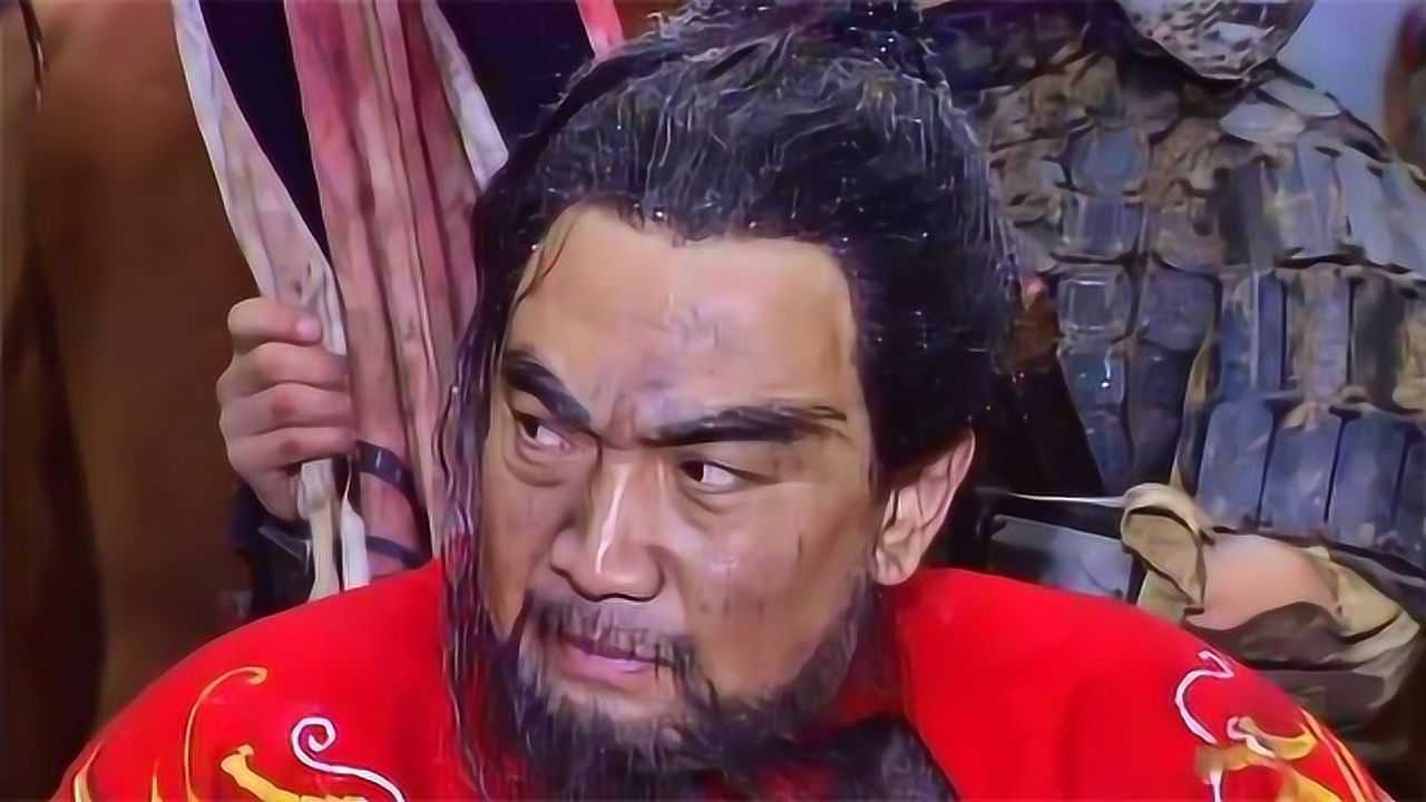 三国演义曹操赤壁兵败暂时在林中休息吃块马肉都十分高兴