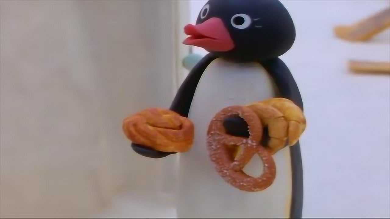企鹅家族6:pingu用流浪汉的音乐车在街上讨了很多的面包和物品