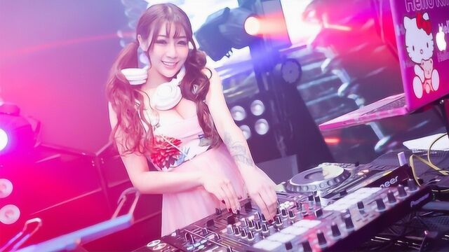 美女DJ酒吧现场打碟,超重低音环绕dj舞曲