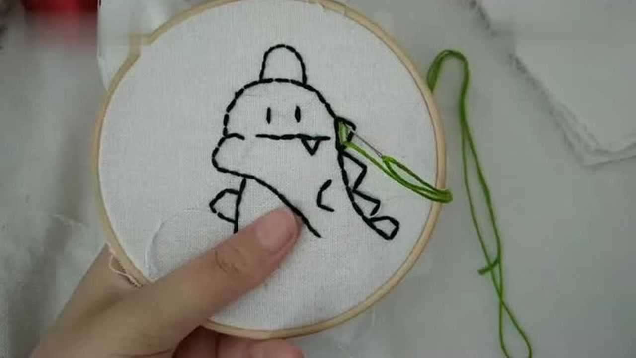 diy手工刺绣教程简易的小刺绣来绣一只可爱的小恐龙