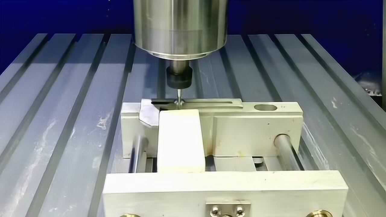 精雕Artform平面加工教程_7-2.实例四:散热孔钻孔加工部分_高清1080P在线观看平台_腾讯视频