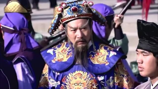 《新包青天》惊悚片段  包拯当着太师的面斩了安乐侯,百姓齐呼包青天