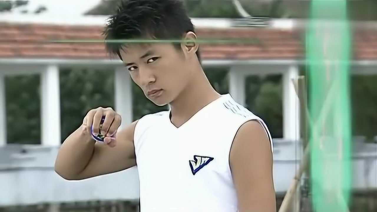 火力少年王:麦军终于和李非对战,金龙摆尾能打败终极圣光吗