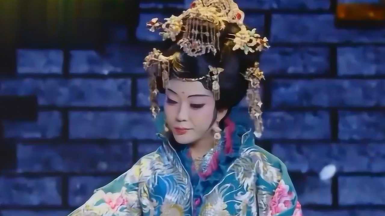 李玉刚男扮女装跳舞真的是太迷人了连杨树林都没看出来