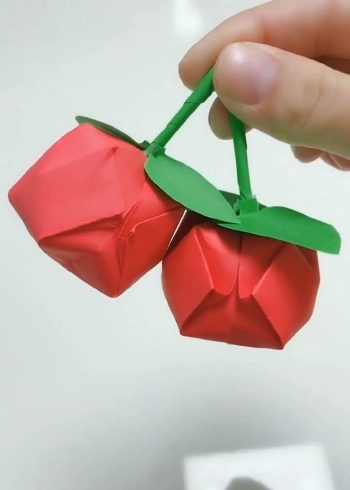 33秒教大家折小樱桃哦!#纸艺折纸