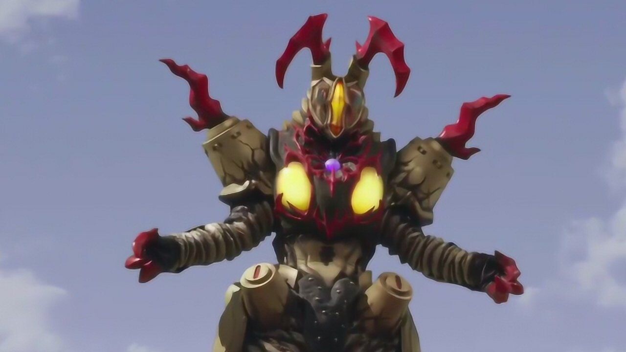 奥特曼吐槽:他是唯一一个用光线硬钢芝顿的奥特曼,而且打赢了!