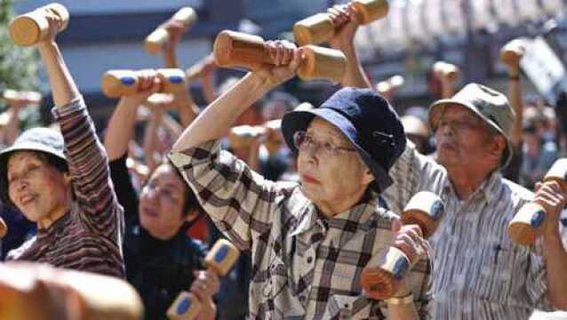 日本人口连续10年减少,出生人口创40年新低