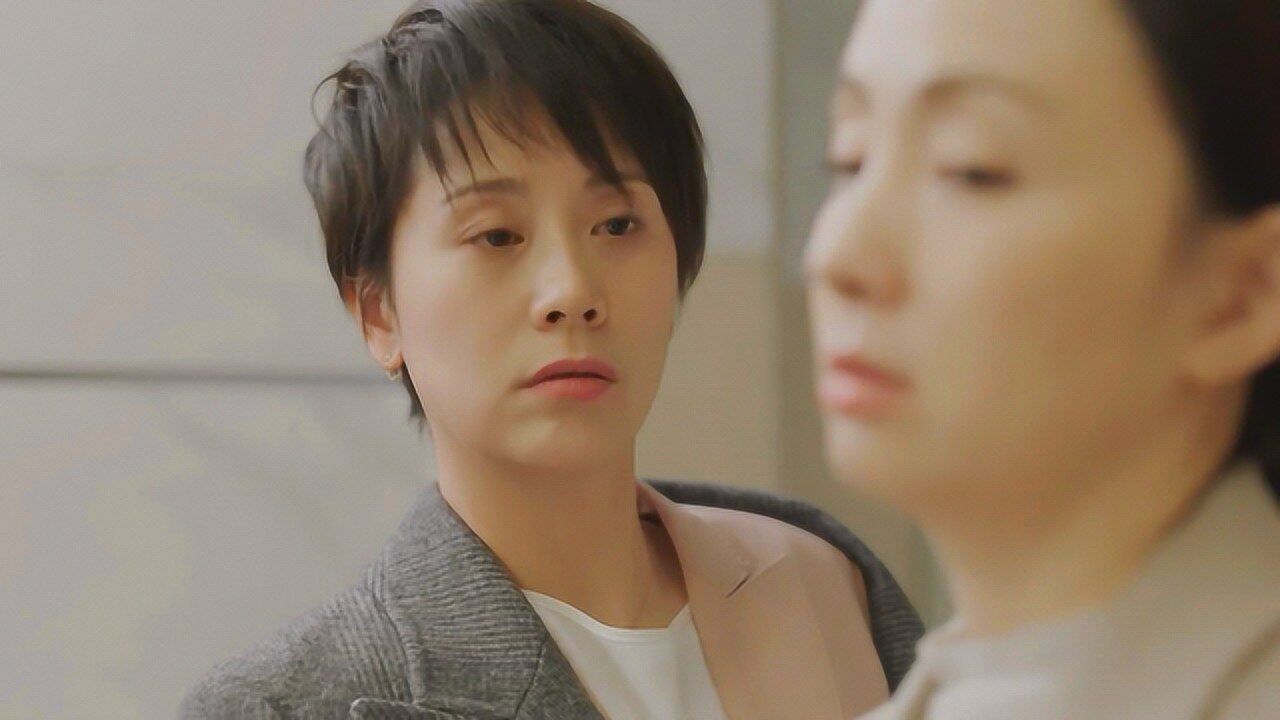 小欢喜:海清喝醉发酒疯,陶虹不小心撞见,两人抱在一起痛哭