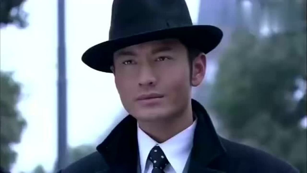 新上海滩,许文强和冯程程桥上漫步!