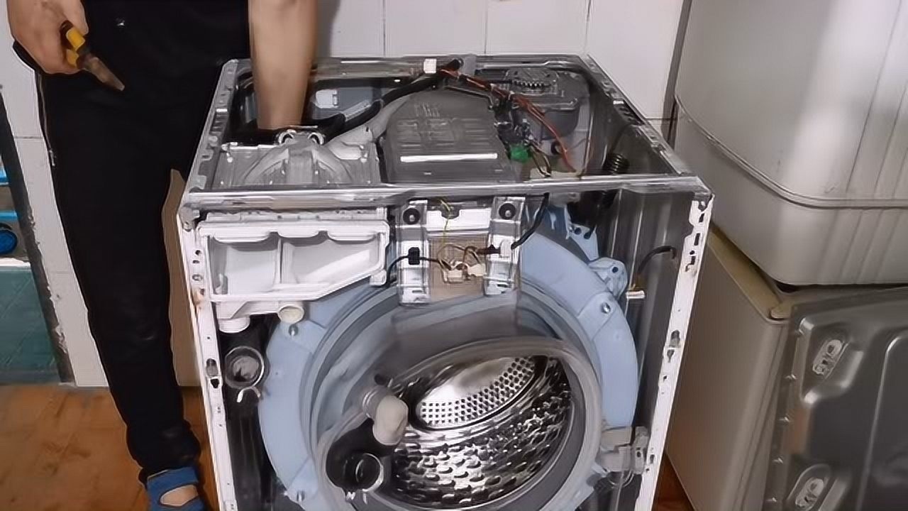 全程教学拆解西门子滚筒洗衣机里面有些什么配件一目了然