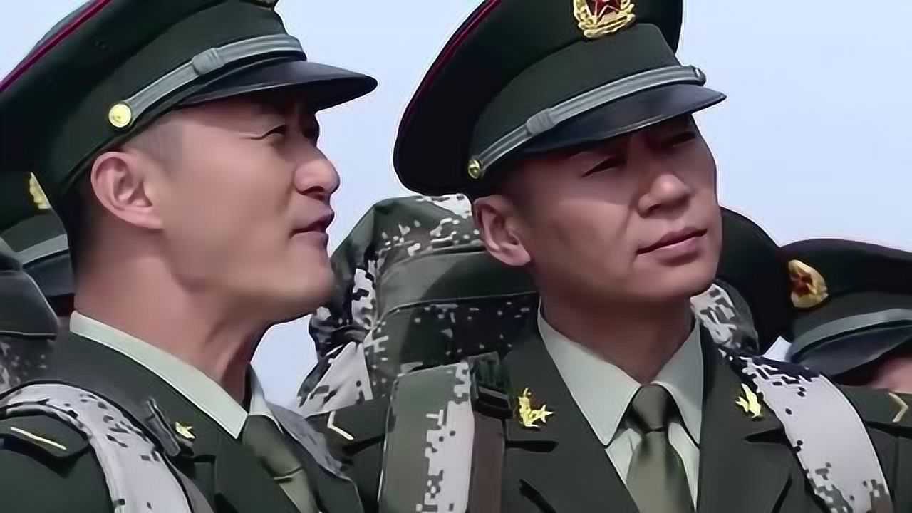 利刃出鞘：何晨光自报家门太坏了，飞行员脸都绿了，笑的我肚子疼_高清1080P在线观看平台_腾讯视频