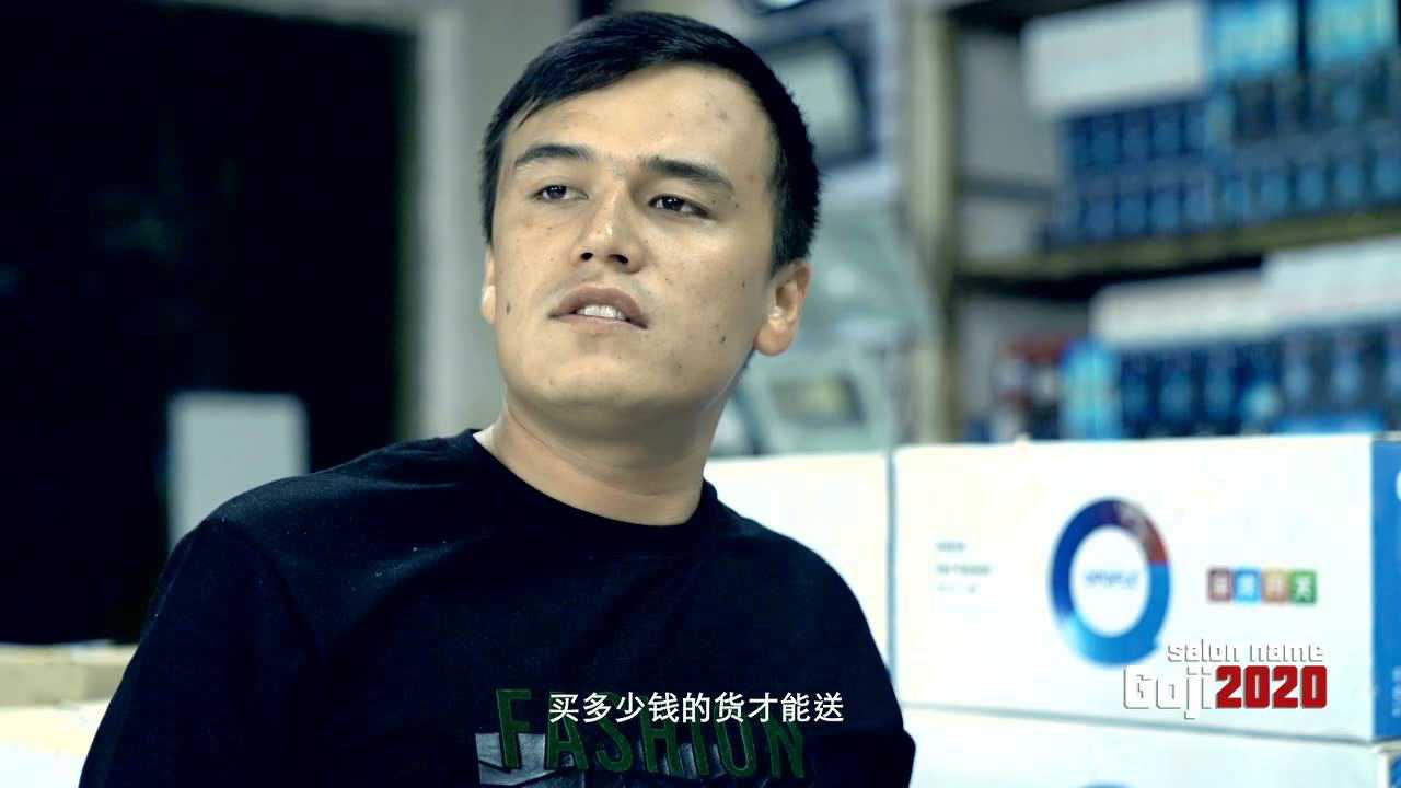 二狗子玩游戏本人02:02斗罗大陆:兔子生气了直接咬三哥唐门动漫04:0