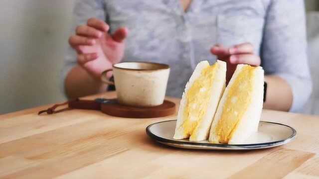 日式蛋沙拉三明治食谱的做法:复刻日本超高人气早餐