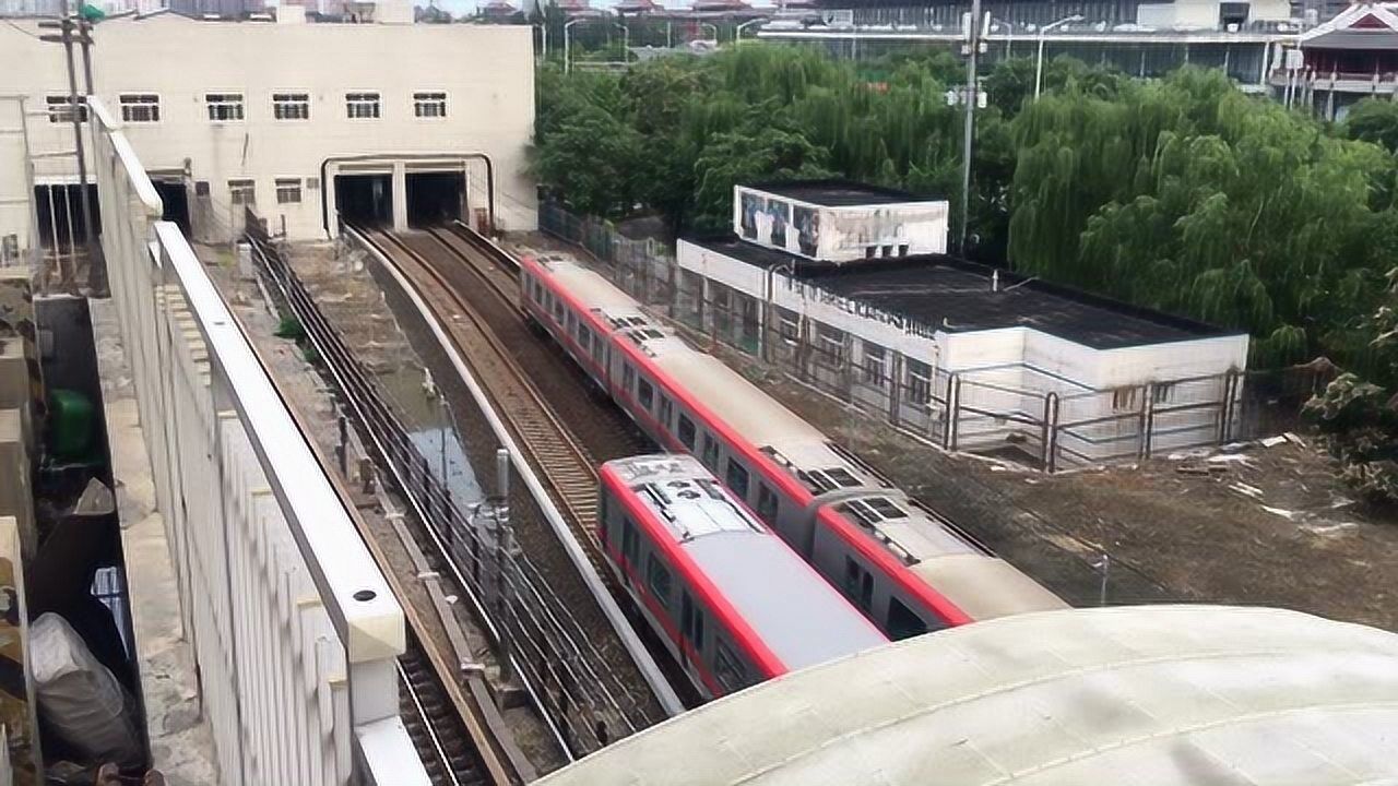 北京四惠东,八通线地铁换乘站,相信很多北漂客都挤过这条线路