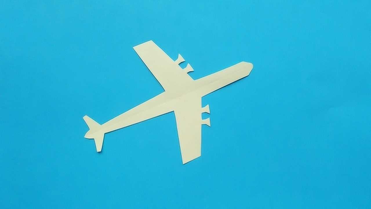 小飞机纸飞机一起做游戏今日学习剪纸纸飞机plane2