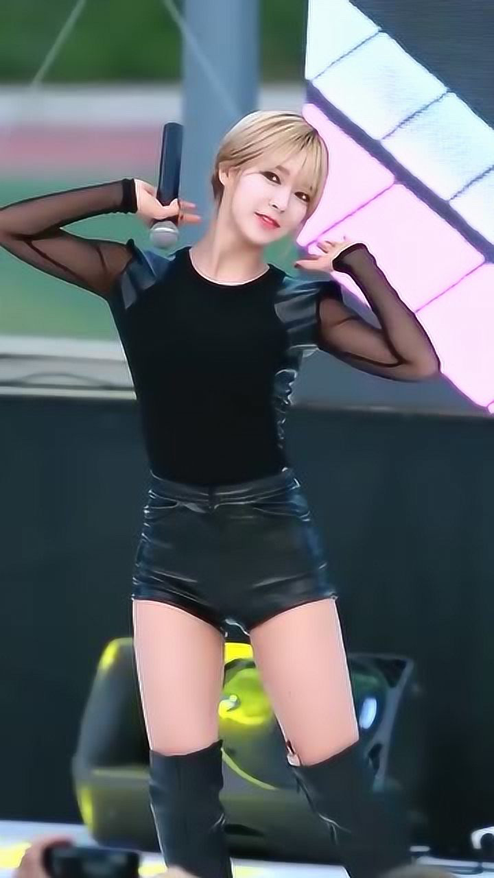 这个舞蹈绝对是把韩国女团的经典舞蹈动作全部给完美展现出来了