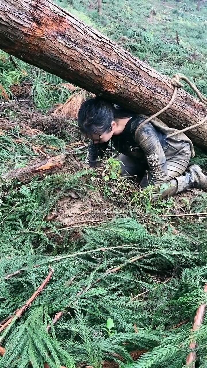 这半年来每天都很努力很坚强的干活累了自己扛