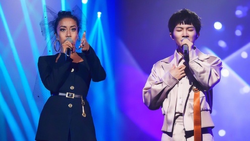 吉克隽逸x周深绝美唱功名场面,实力演绎《彩色的黑》