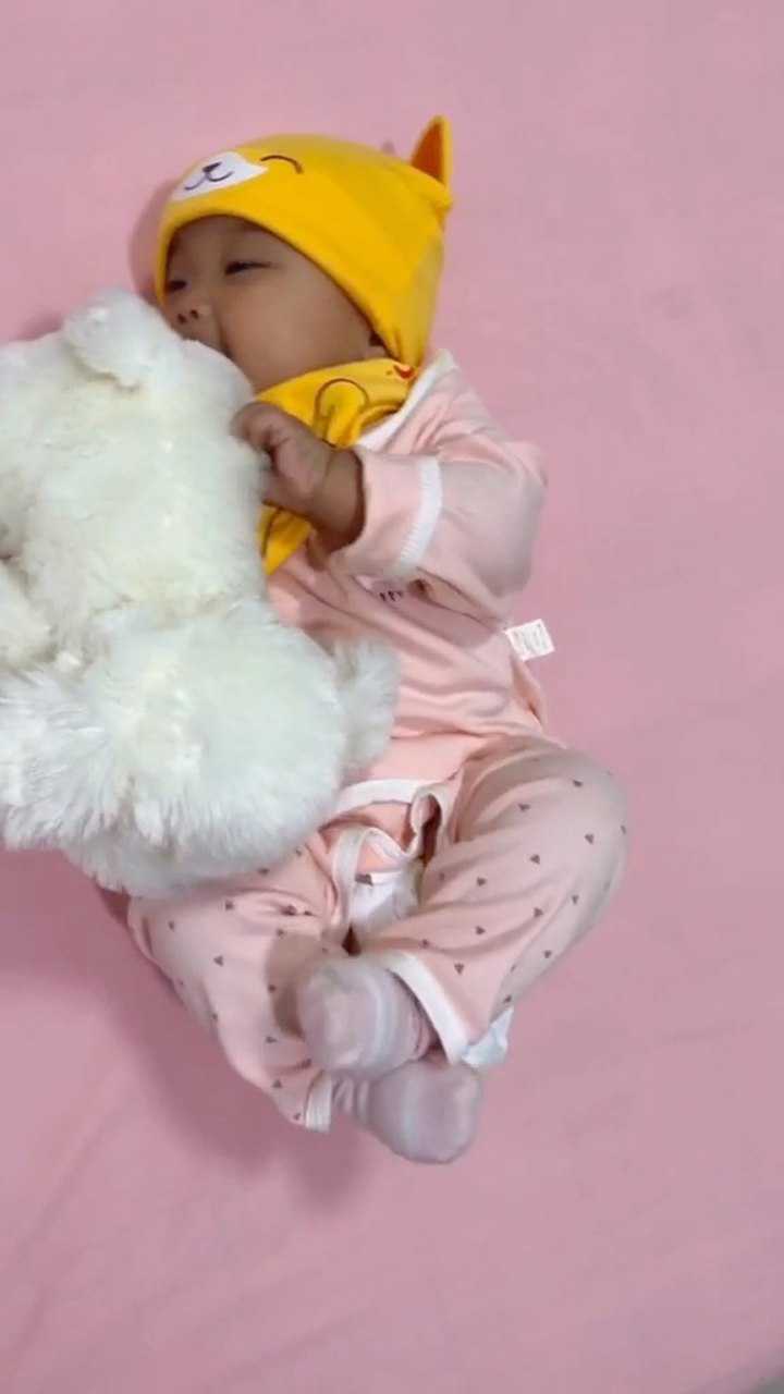 三到四个月的婴儿会出现一个厌奶期的阶段