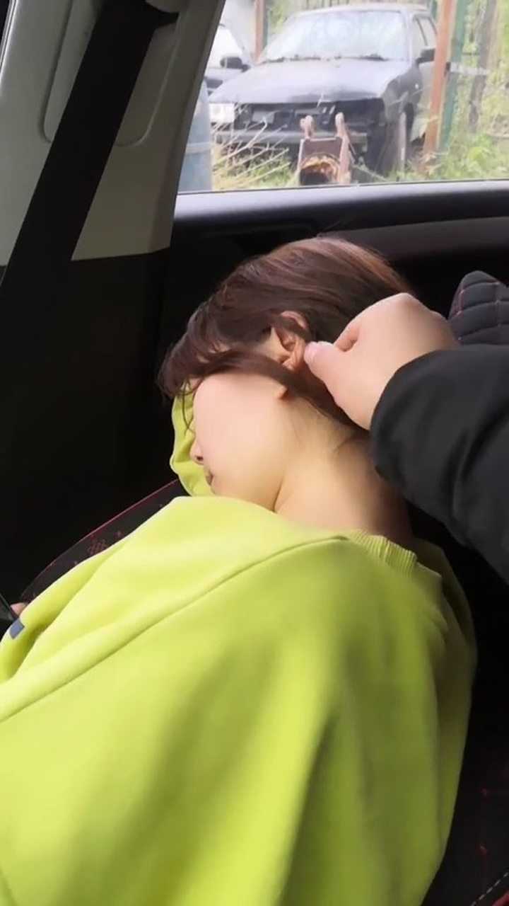 女朋友不听话,教训教训她