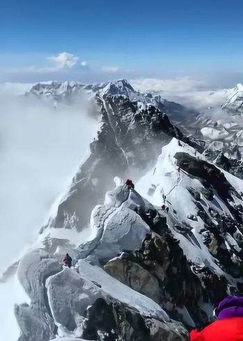 8848米峰珠穆朗玛峰,用了55天终于爬上来,再下去却没劲了!