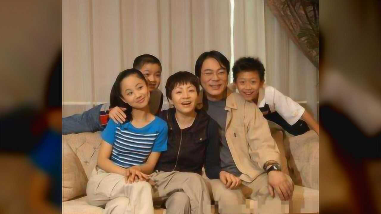 她是第三部中的小雪家有儿女重聚只有杨紫没请她