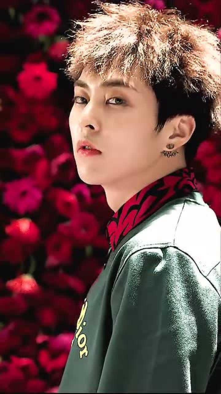 exo金珉24,最奶的大哥!送你一张大哥的动态壁纸!