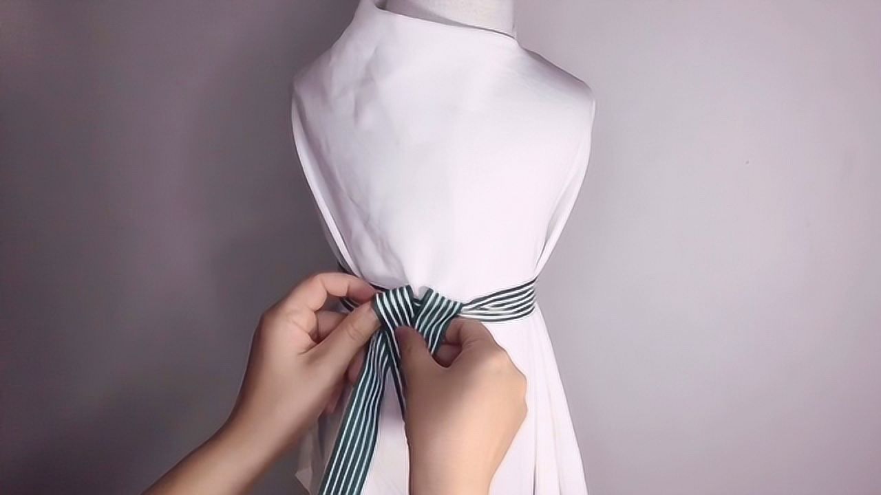 一定要教会你这两种裙子腰带公主结的系法:慢动作,一看就会!