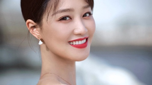 巅峰赘婿林子铭楚菲看小说