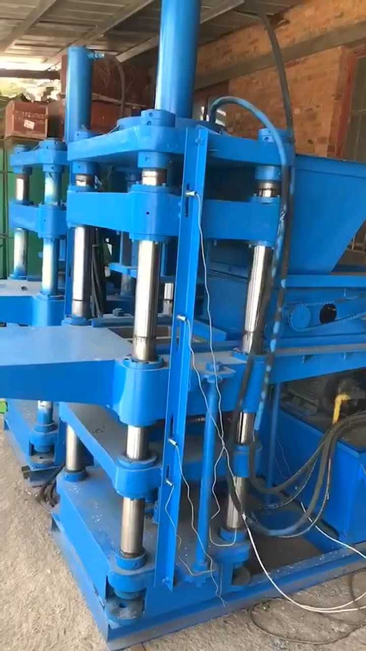 全自动液压酒曲压块机|大曲成型机试机现场