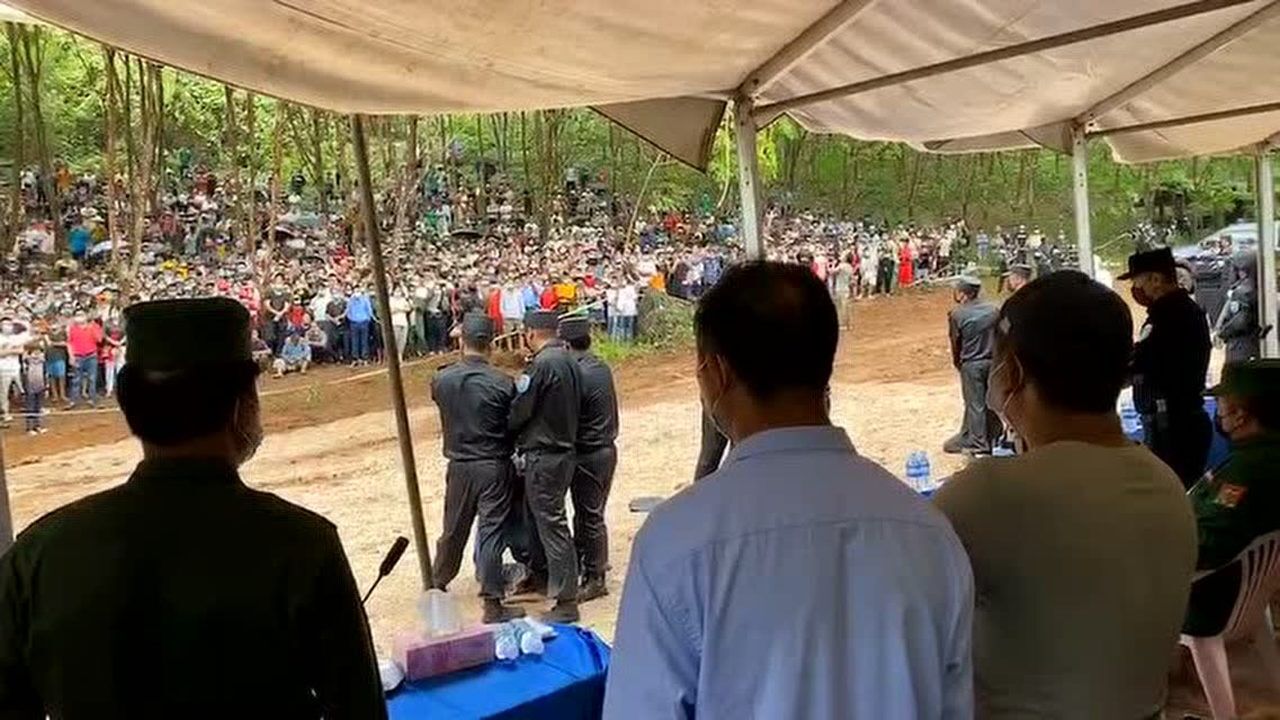 佤邦举行公判大会