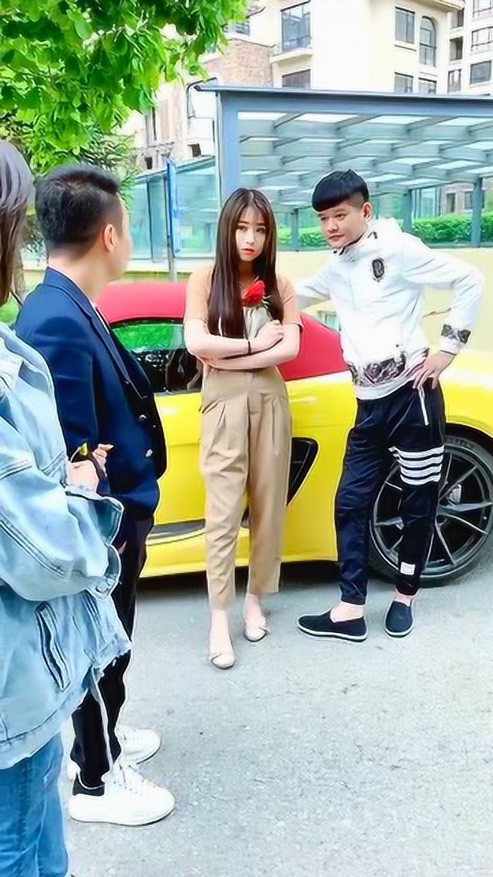 浩哥演绎二龙湖版网红撩妹步伐没想到败给了小鲜肉的回手掏