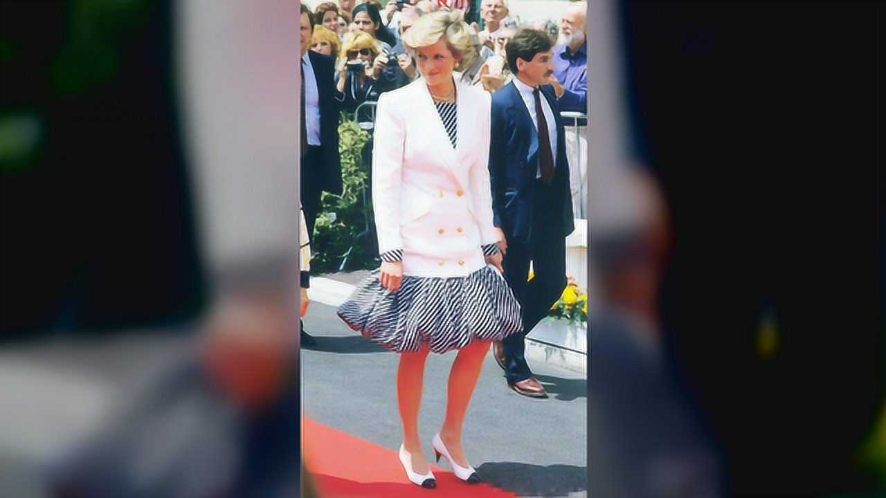 戴安娜穿和服太惊艳一脸兴奋充满新鲜感178身高瞬间鹤立鸡群