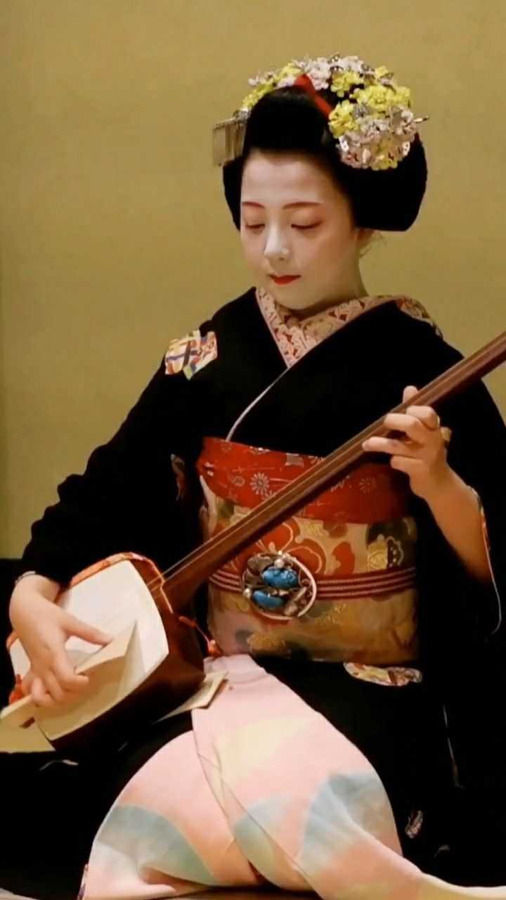 三味线是日本传统弦乐器，三味线是歌舞伎的主要伴奏乐器_腾讯视频