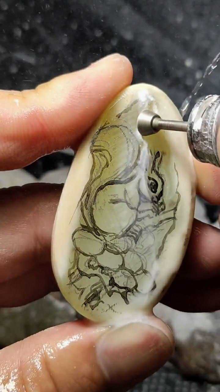 带大家看一看玉雕制作的全过程,非常的枯燥乏味