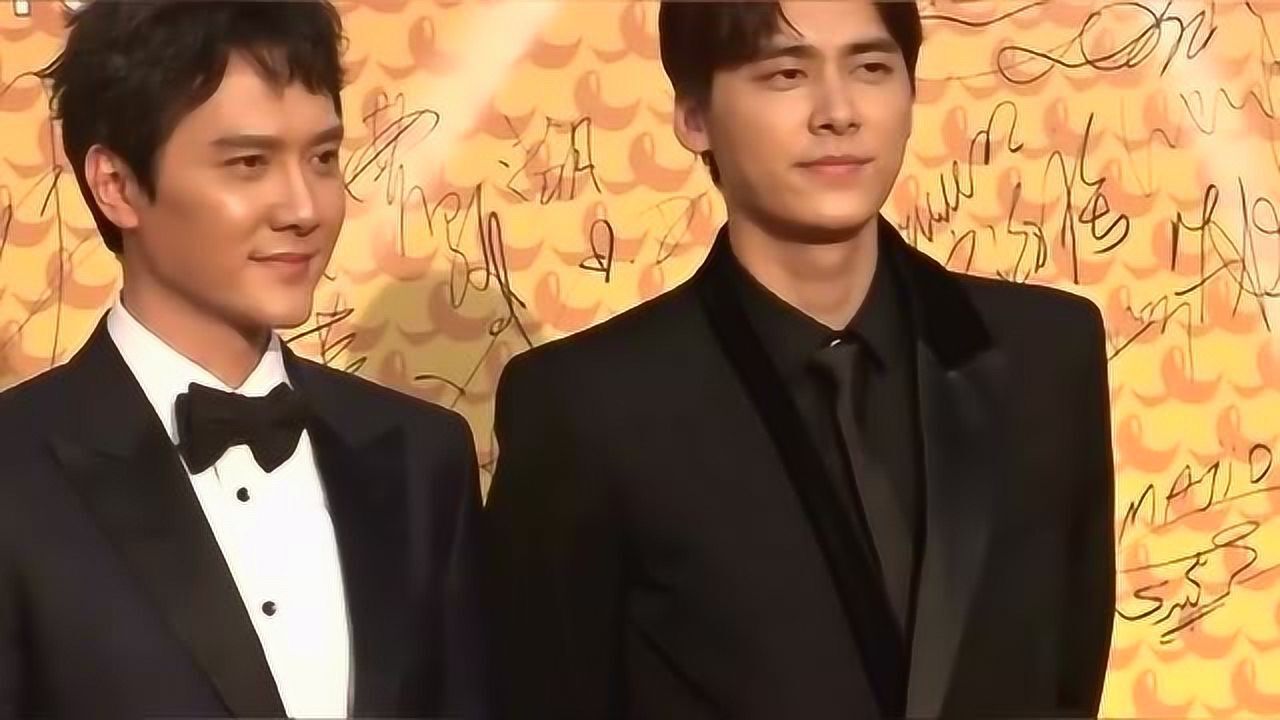 赵丽颖老公冯绍峰和李易峰同台二叔冯绍峰竟然比较帅