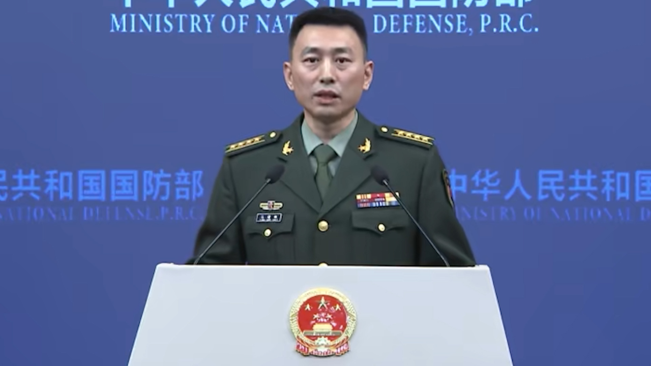 国防部:中国军队严阵以待 坚决反制南海侵权挑衅
