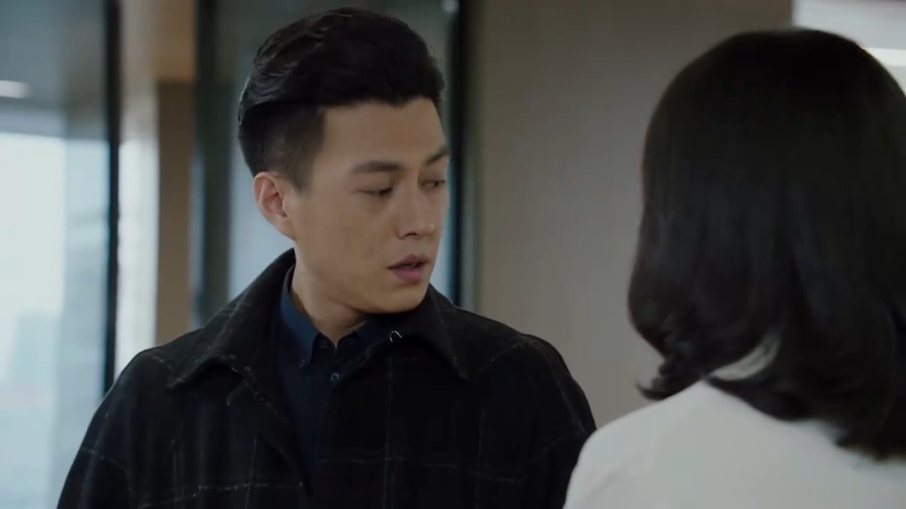 我的前半生:子君为躲贺涵,主动出去跑业务,心机女立马撇清关系