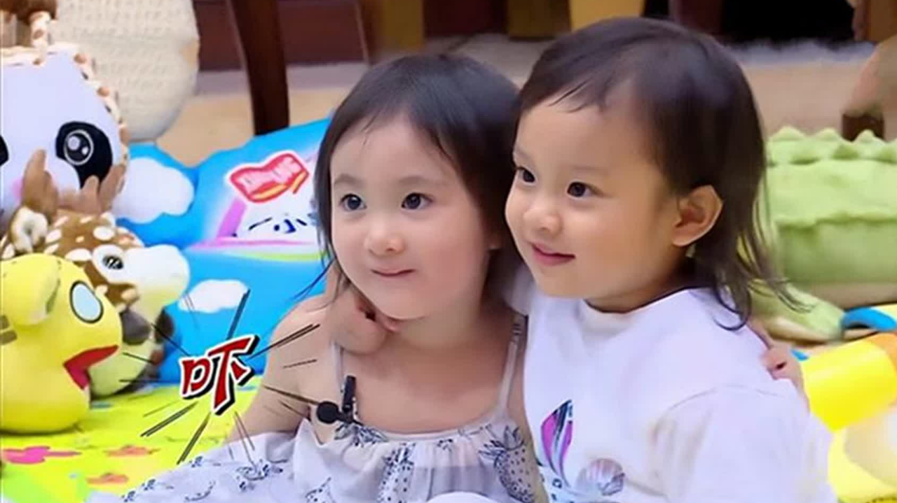 奥莉突然对甜馨飚英语,甜馨认真听完飚出东北话,真是太逗了