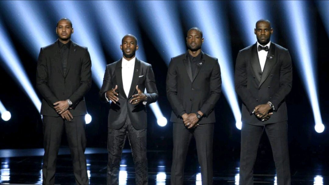 "风尘四侠"谁赚工资最多?韦德1.9亿最低,看到詹姆斯我服了