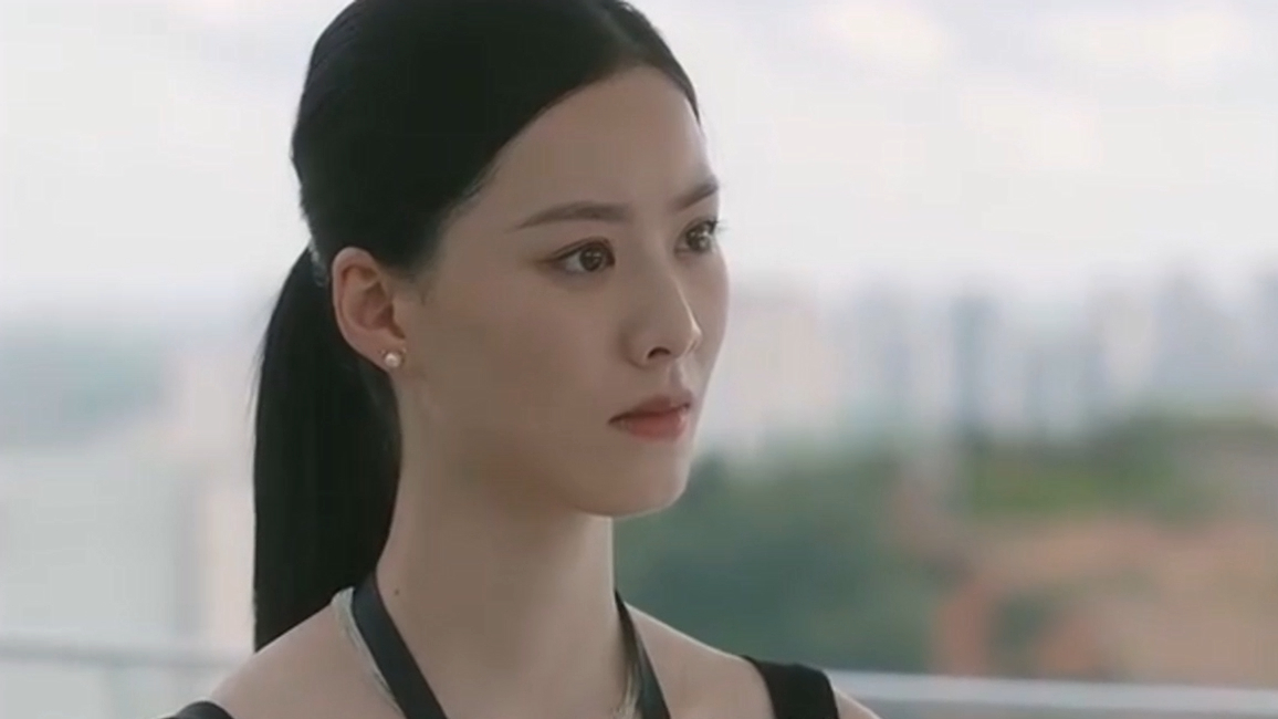 狐狸精对原配下黑手,还对员工耀武扬威,员工霸气回怼