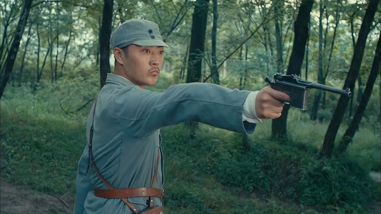 鬼子袭击八路,怎料他们不是八路对手,这下他们惨了