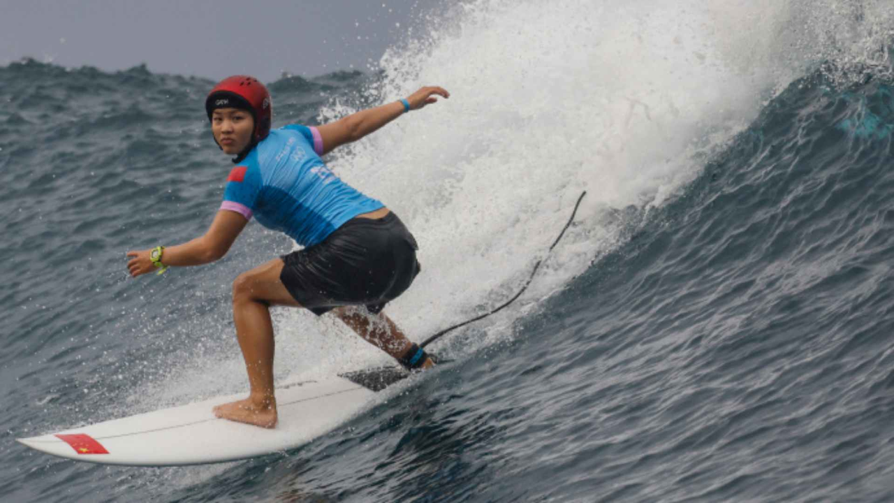 杨思琪晋级奥运冲浪16强:7年前还不知道冲浪是什么!