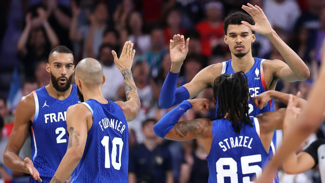 法国加时赛绝杀,险胜日本!日本网友怒了:这是绝对的黑哨