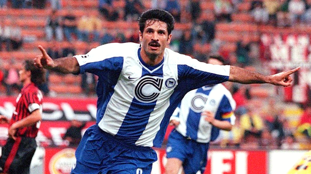 1999年欧冠ac米兰柏林赫塔舍瓦大战阿里代伊比埃尔霍夫顽强扳平