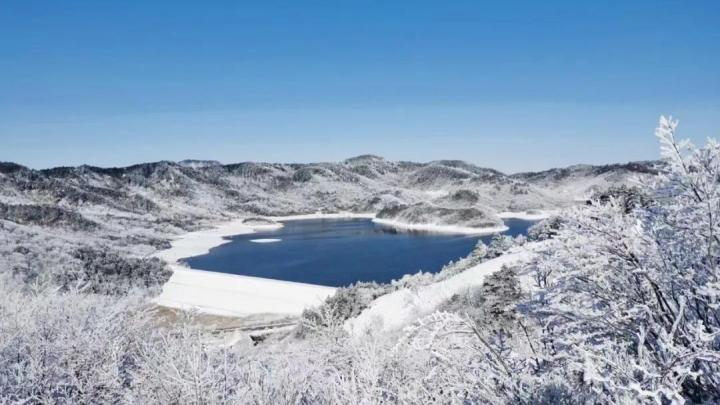 谁说杭州看不了雪被浙西天池美哭了