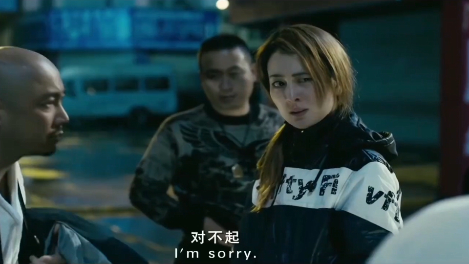 心花:本以为黄渤够搞笑了,没想雷佳音才是王者,看一次笑一次