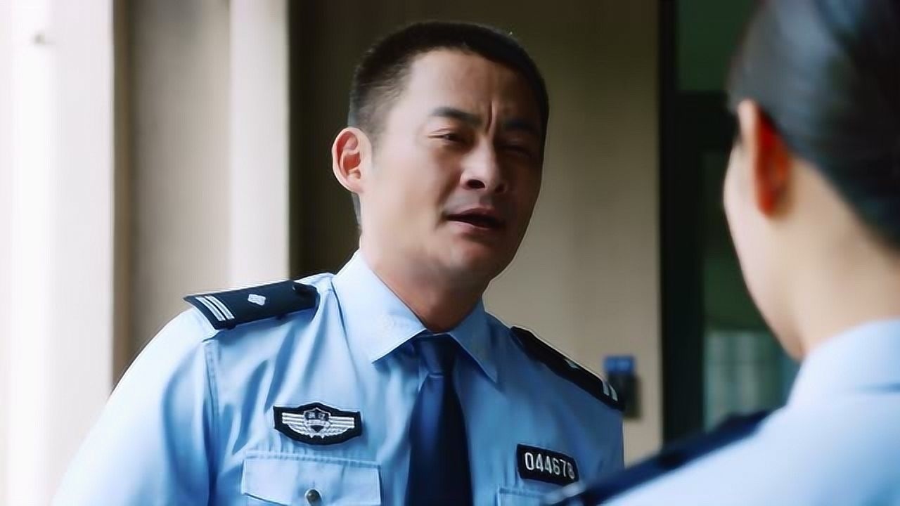 《学警旋风》用心培养这般孩子,竟得到美女的赞赏,好开心!